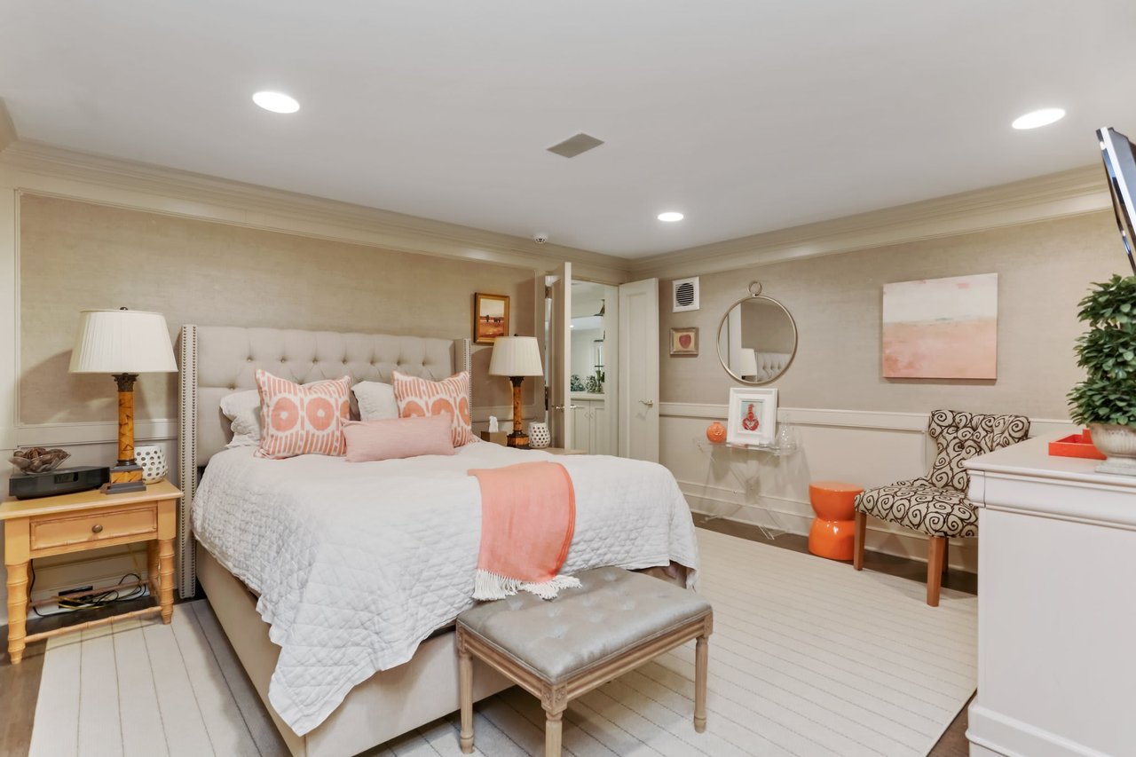 14 Pequot Trail
