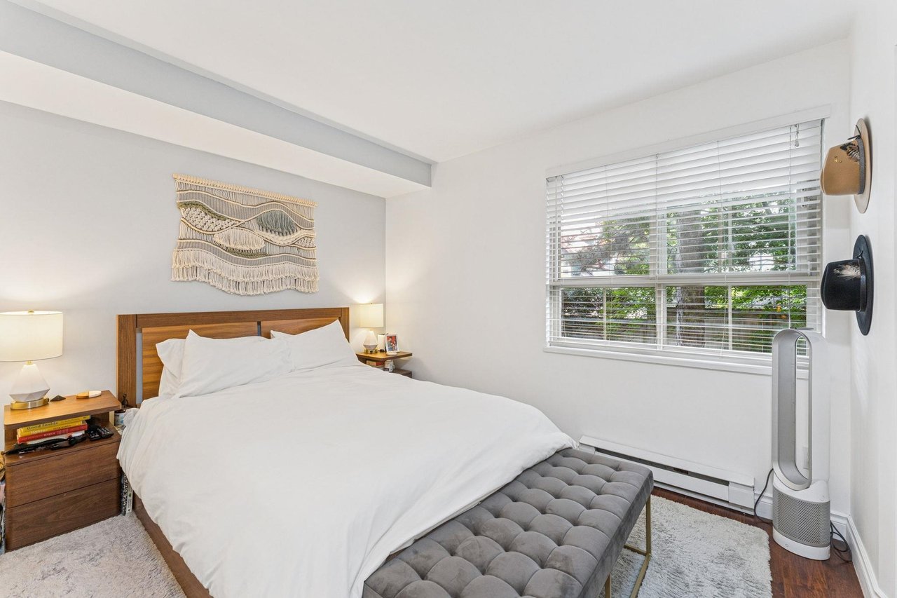 11-2375 W Broadway