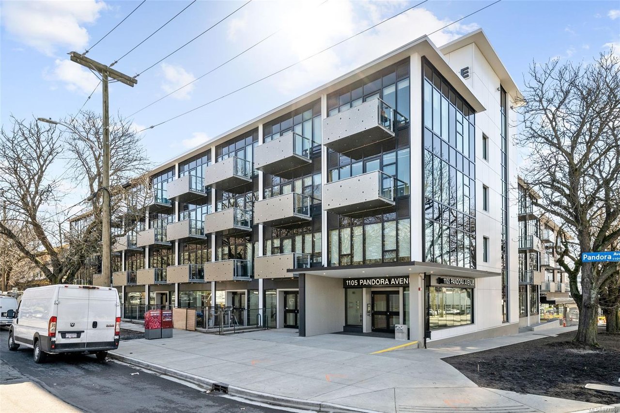 N212-1105 Pandora Ave