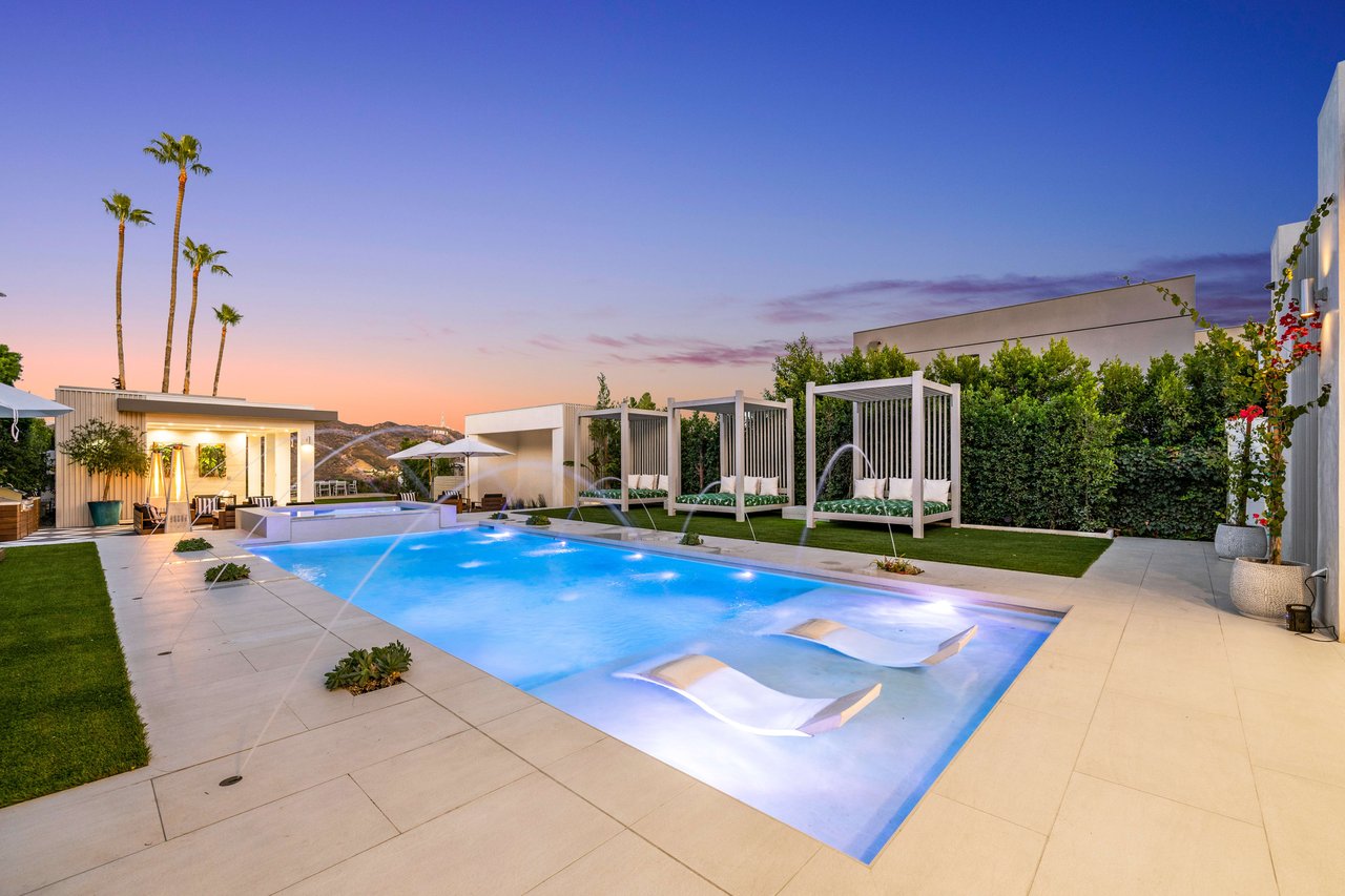 The Apex HH | 7115 Macapa Drive
