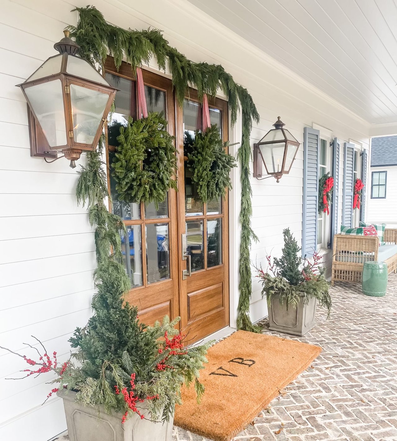 10 Ways to Get Your Home Ready to Show During the Holidays