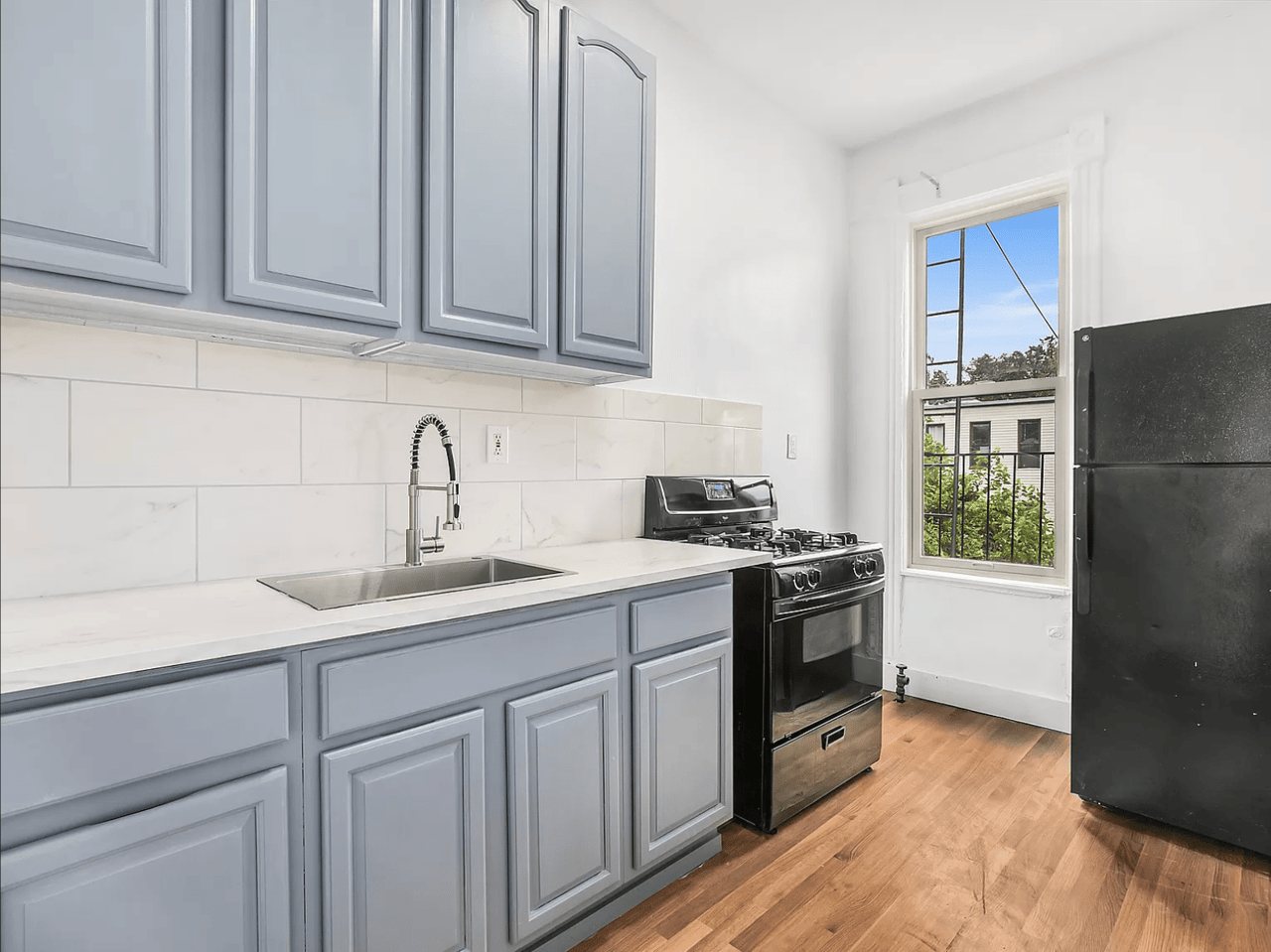 1256 Jefferson Ave, #3