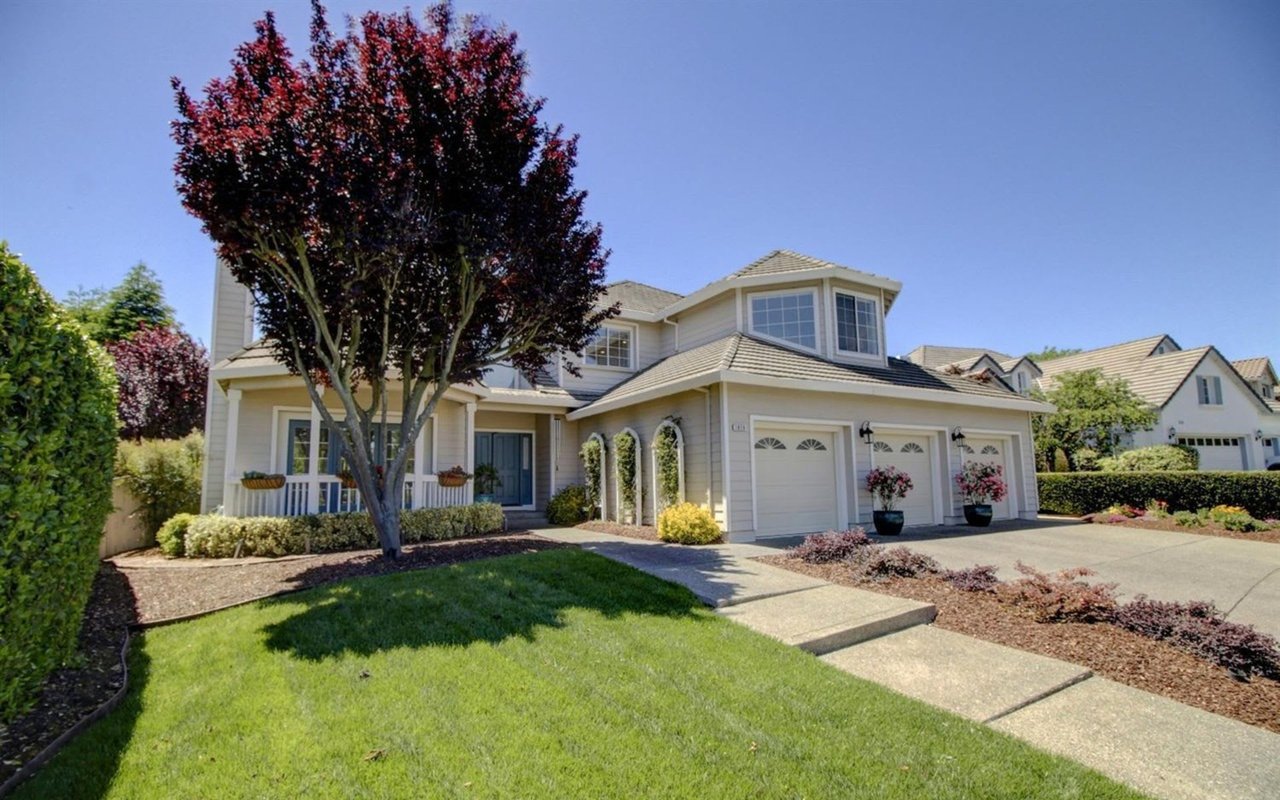 1829 Castle Dr