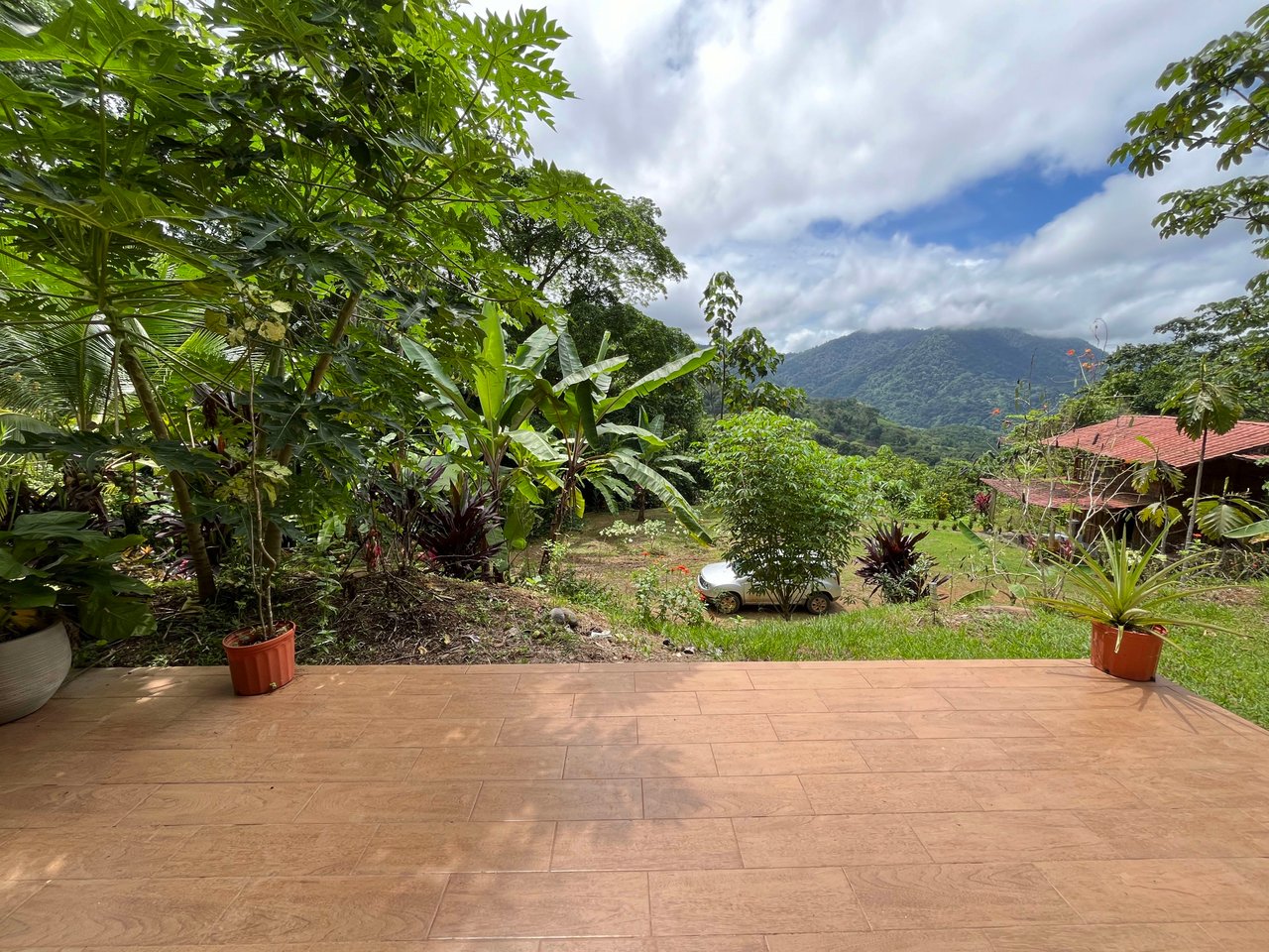 Costa Azul 120-degree Mountain View House With Costarican Wooden House as Lagniappe.