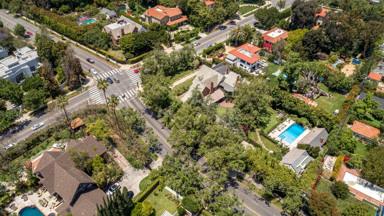 Stunning Gated Tudor