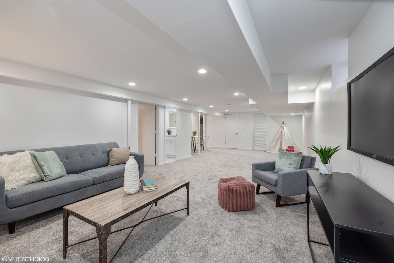 3838 Hampton Ave, Western Springs, IL 60558