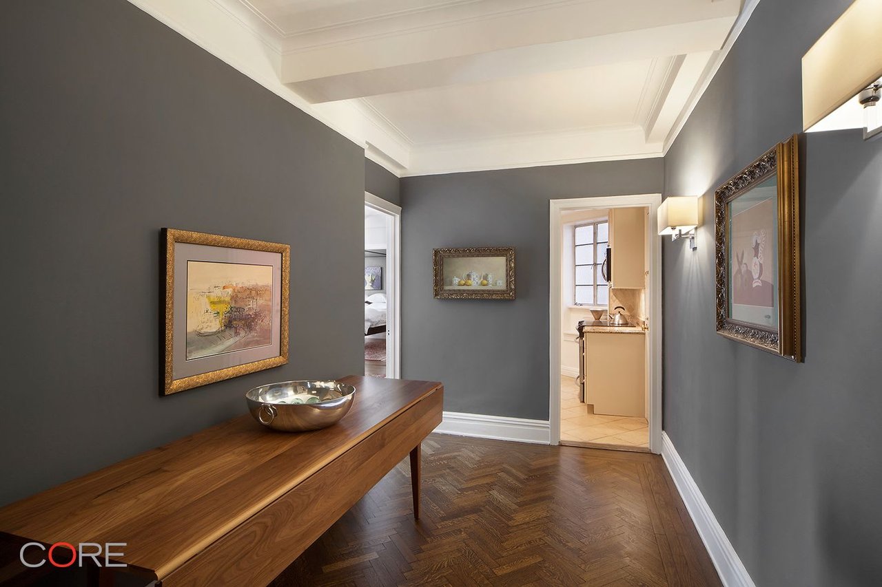 320 East 57th Street Unit: 11F