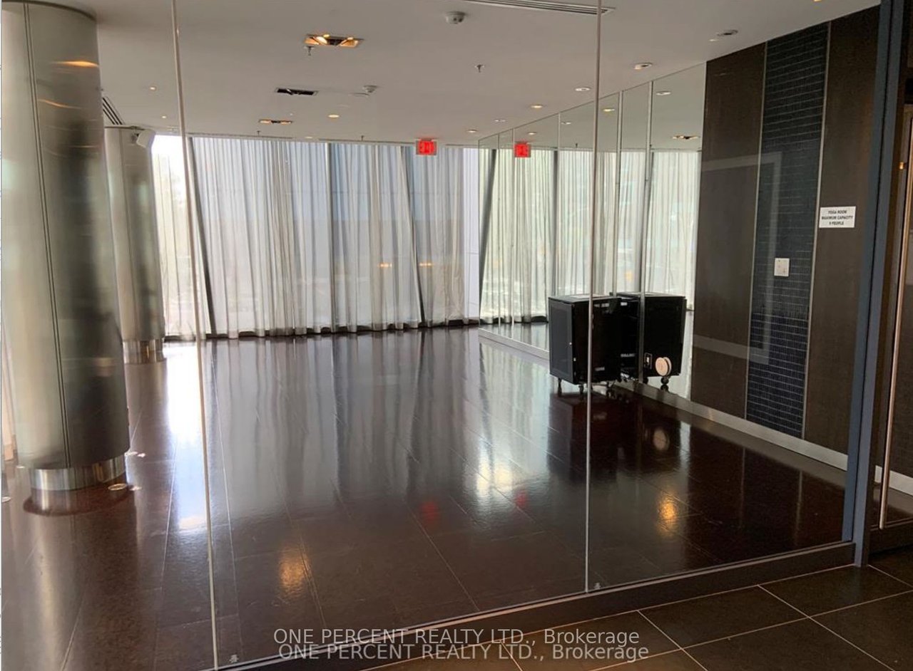 28 Ted Rogers Way 1109