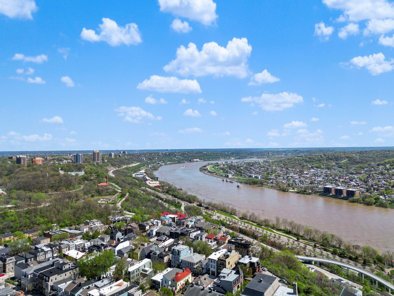 1041 SAINT GREGORY STREET #4