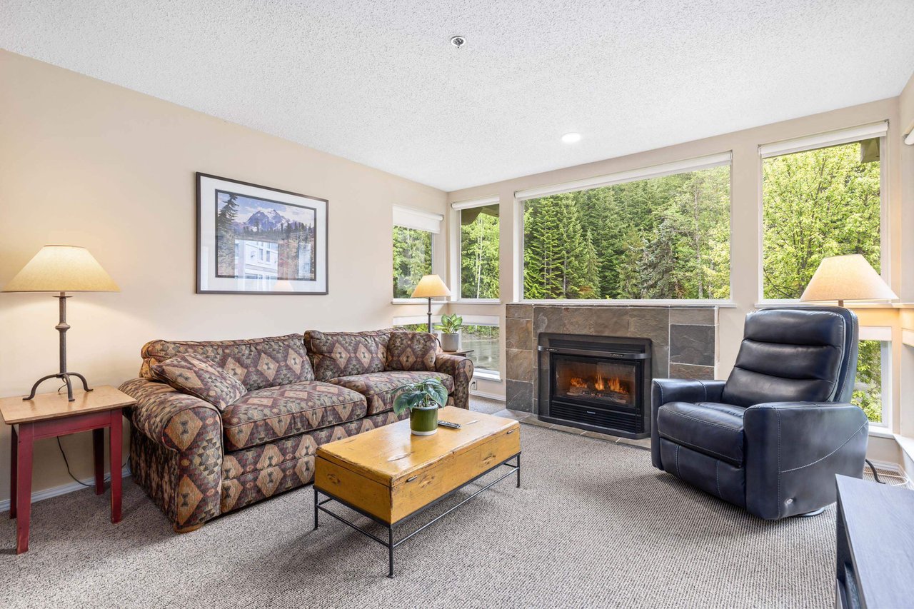 303/304-4905 Spearhead Pl