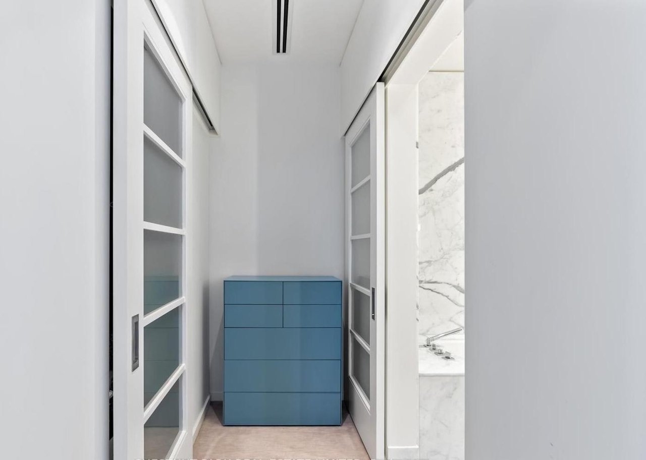 Suite 5108 -180 University Avenue