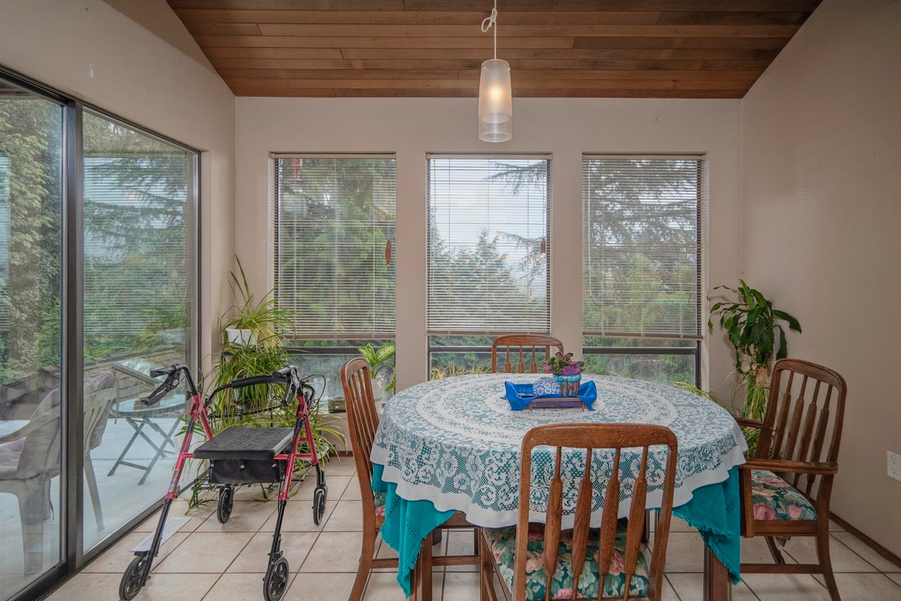 1305 Charter Hill Dr