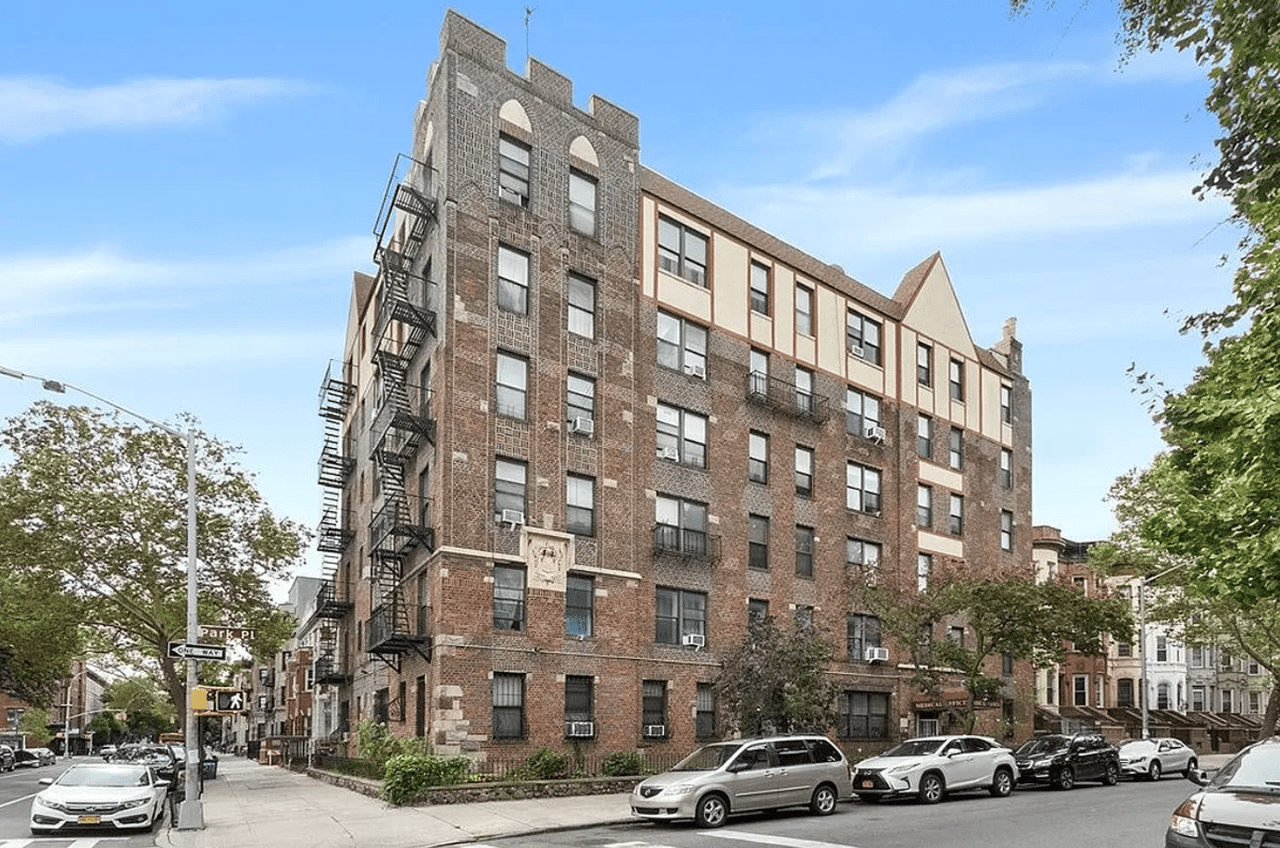 910 Park Pl Apt 5A