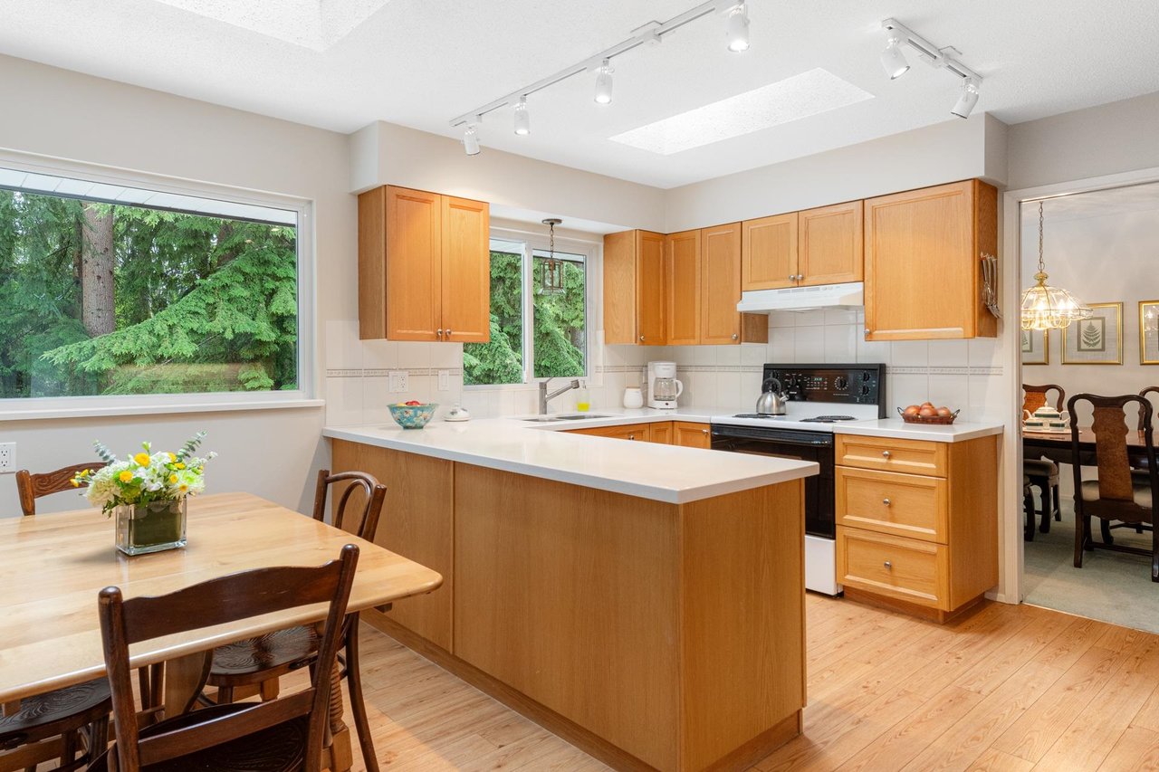 1760 Medwin Pl