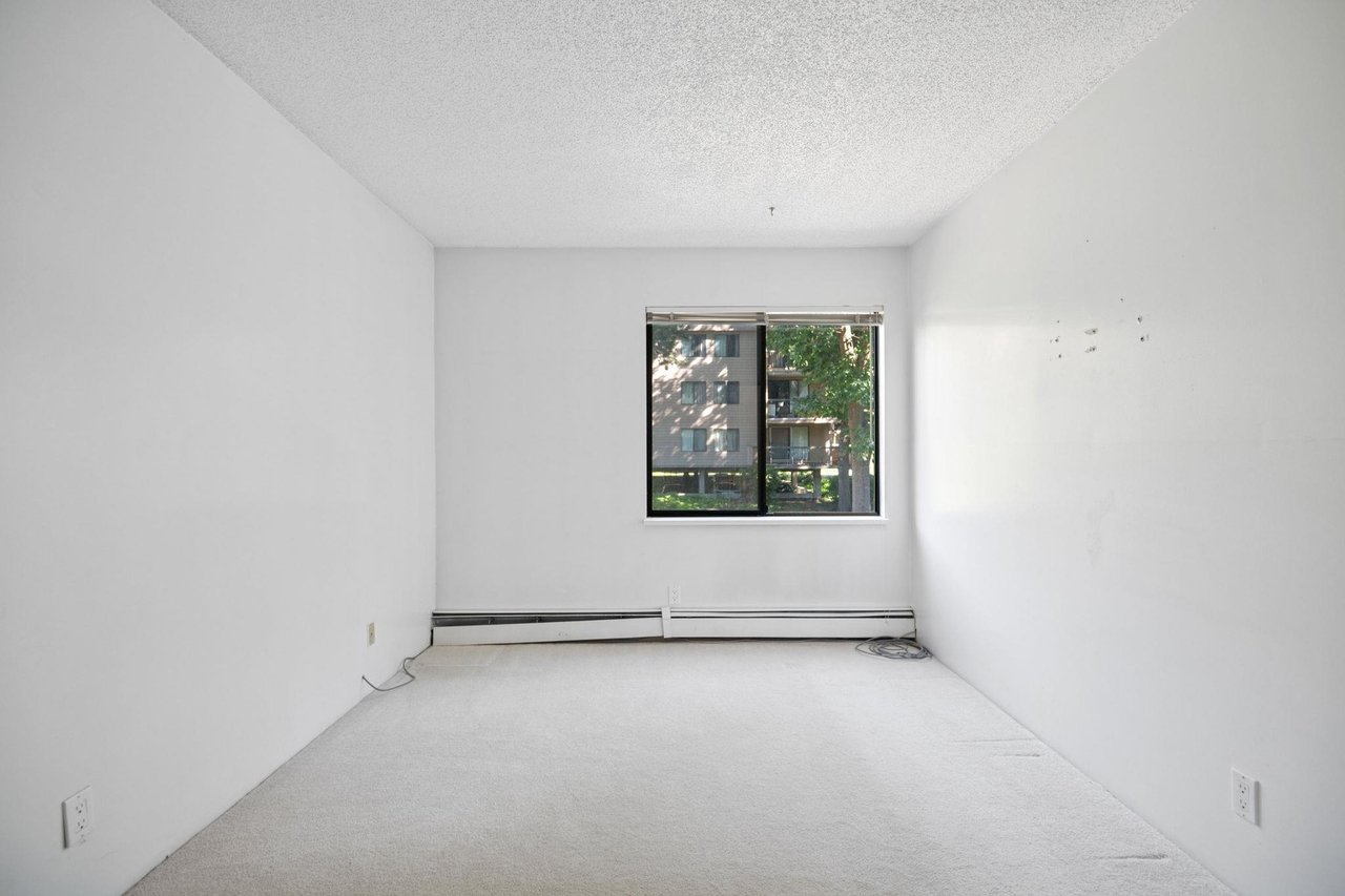 134-8411 Ackroyd Rd
