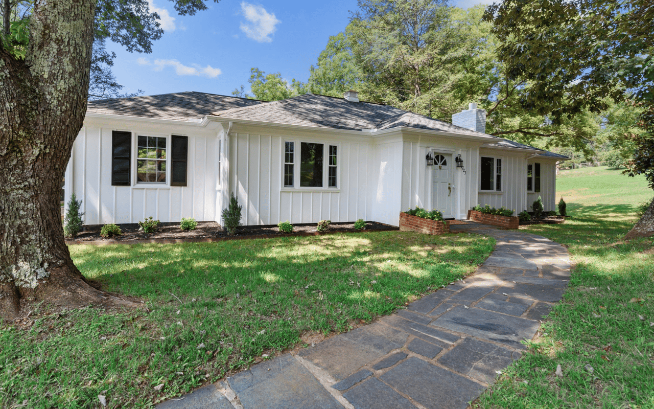 1723 Spottswood Pl