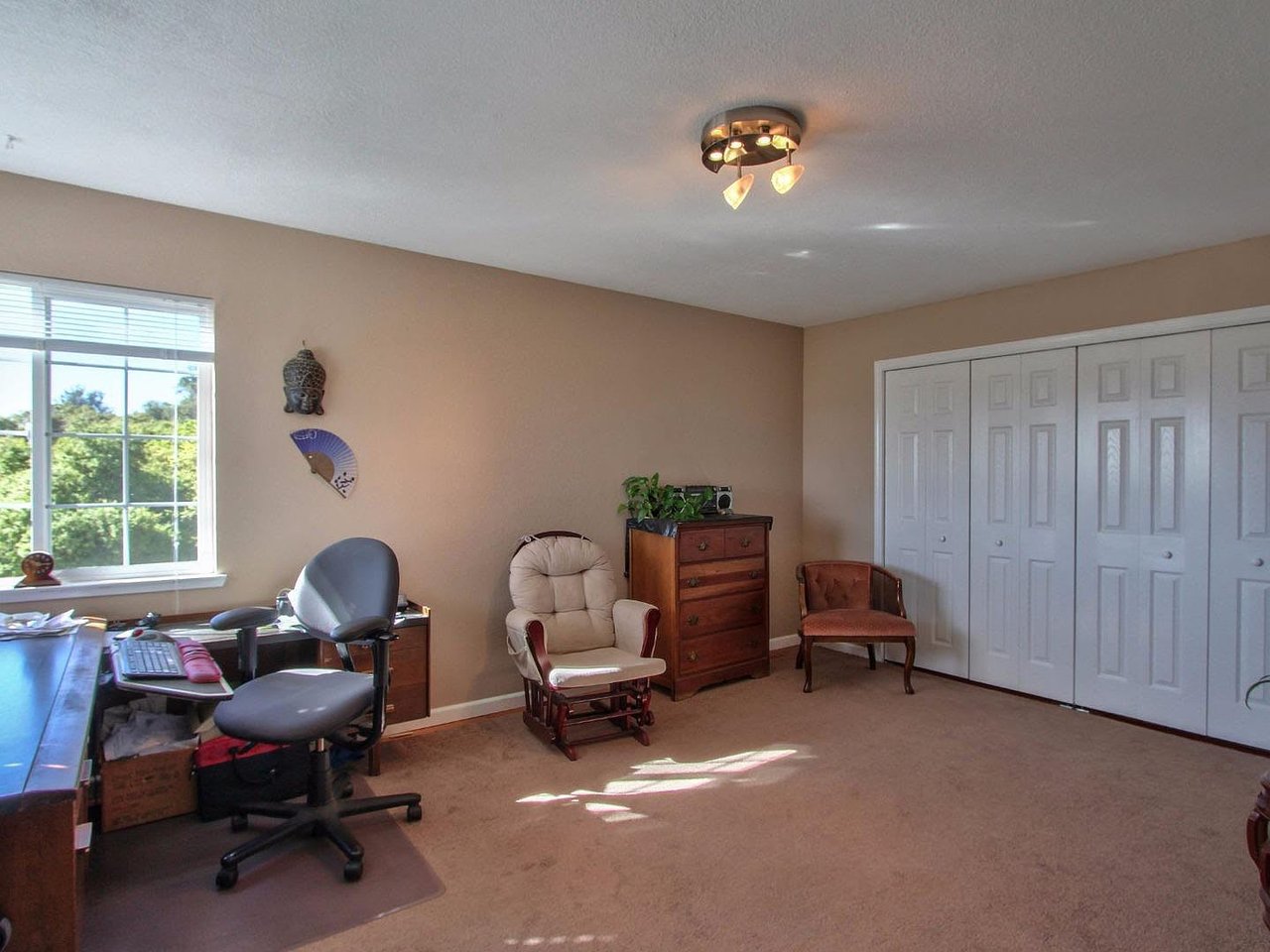 17230 Garlen Ln
