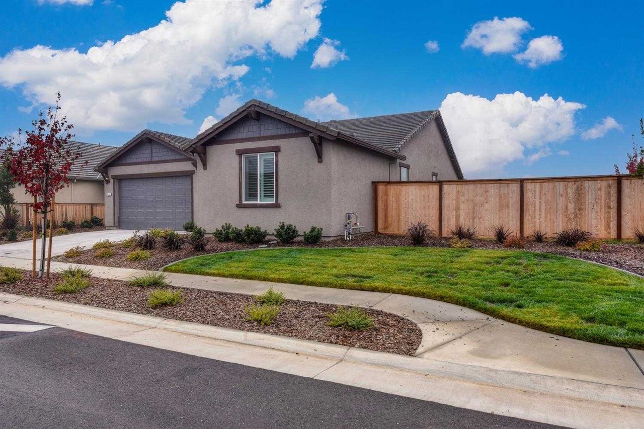 9837 Black Swan Drive