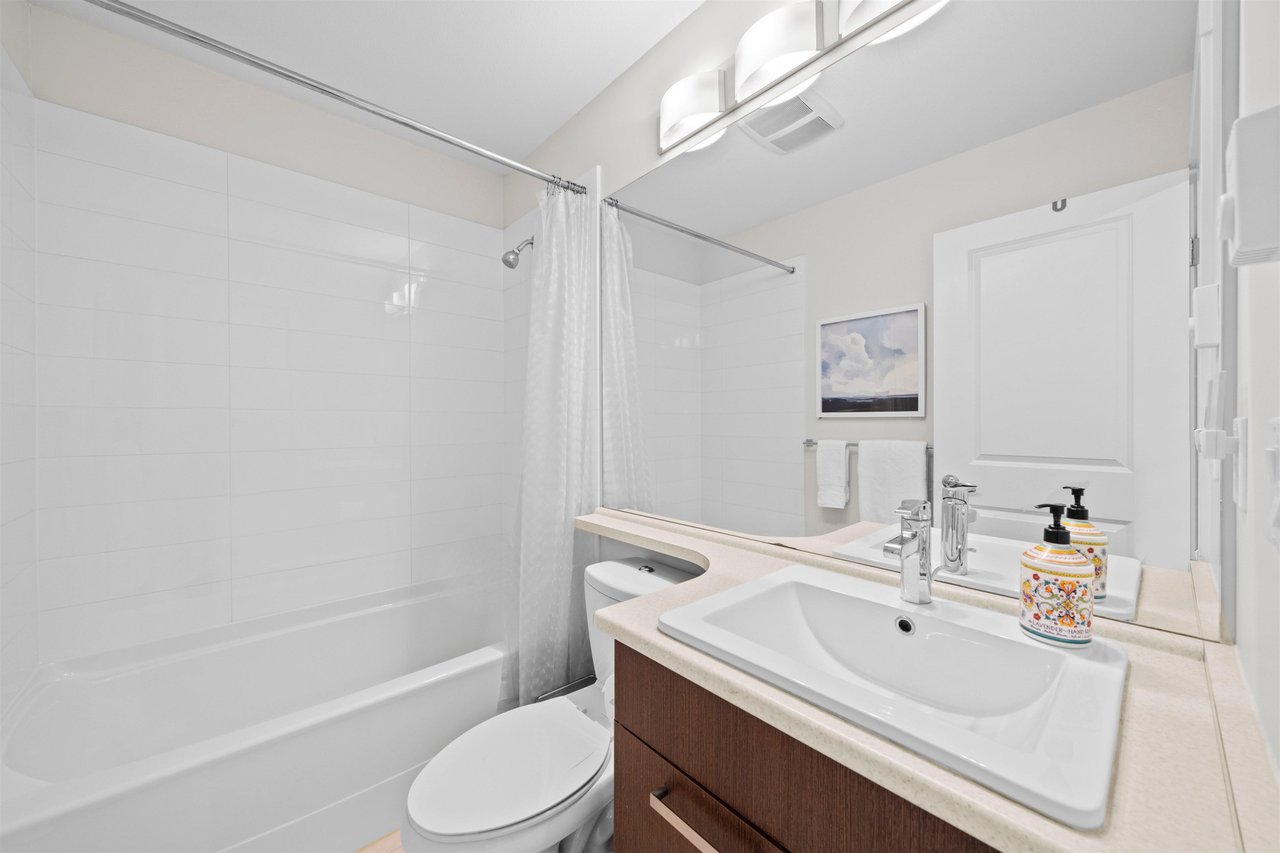 83-14838 61 Ave