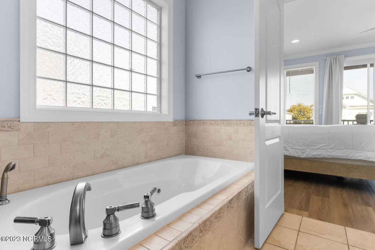 307 Greenville Ave, #2