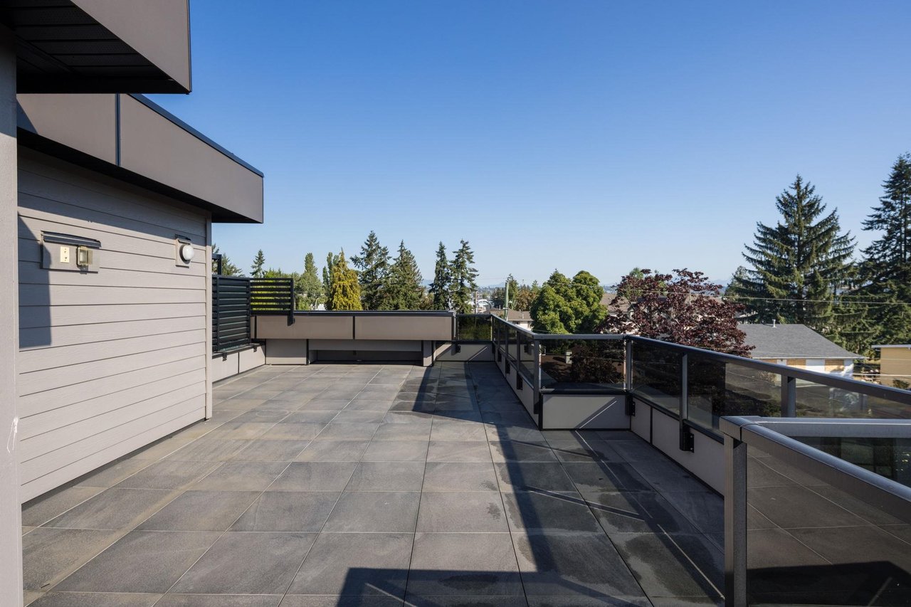 10-19670 55a Ave