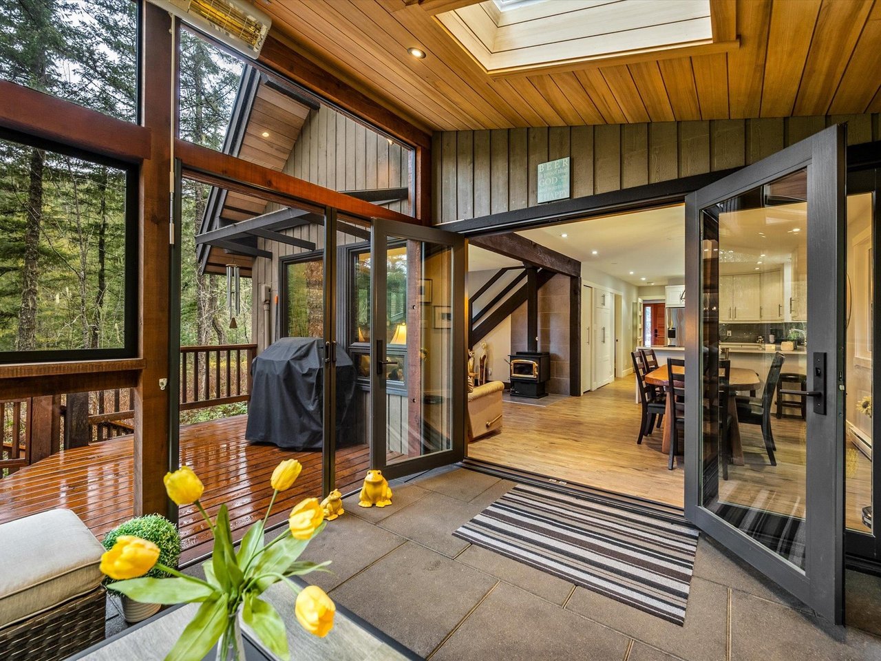 4 Ridge Dr