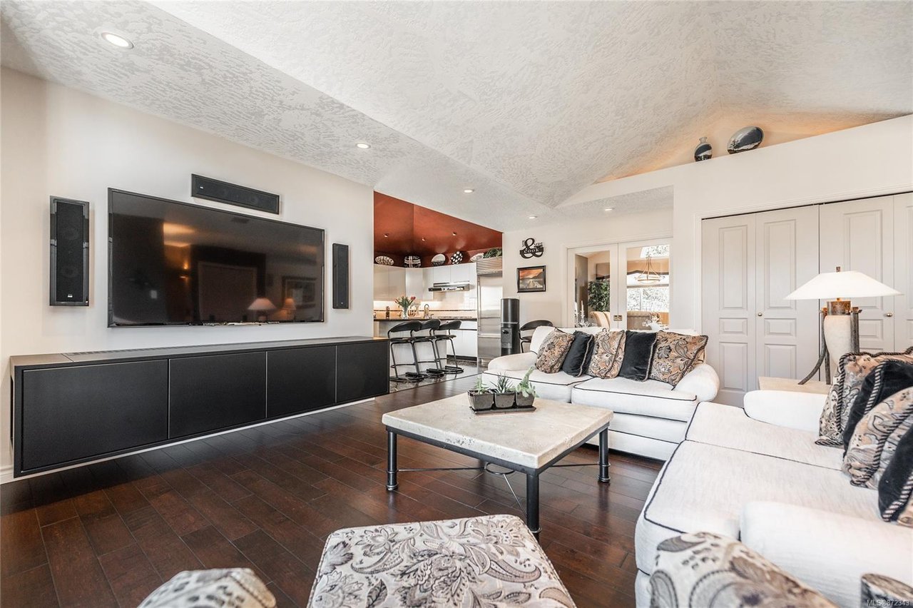 24-108 Aldersmith Pl