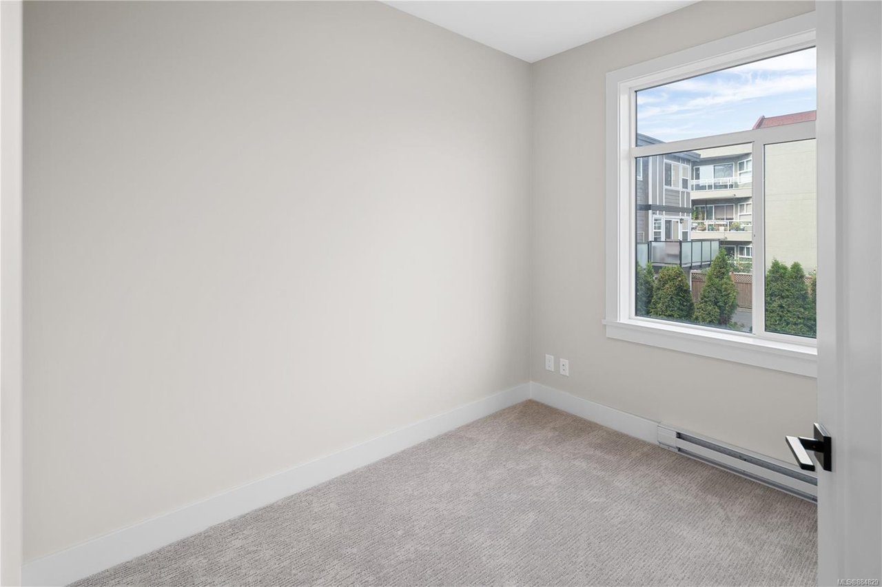2708 Graham St, Victoria