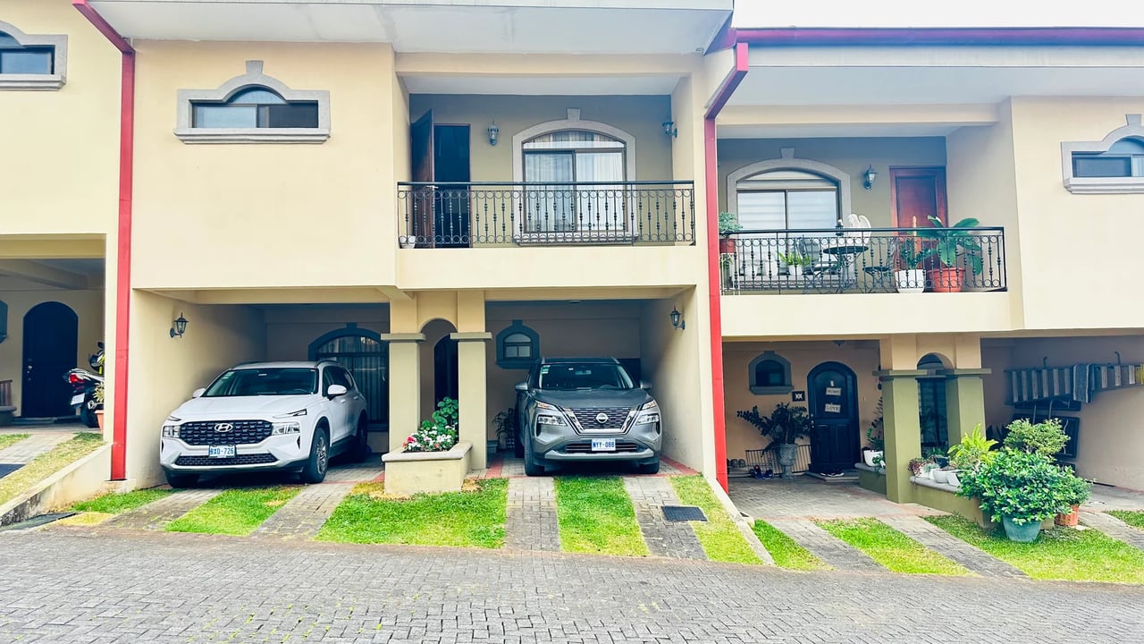 Colonial Style Gated Condo, Curridabat, San Jose