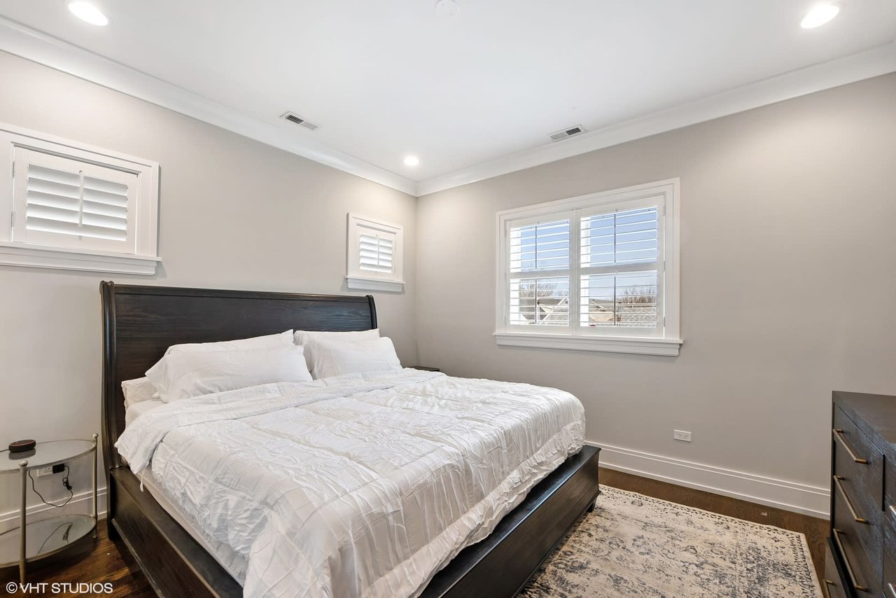 1020 W Diversey Parkway No. 3