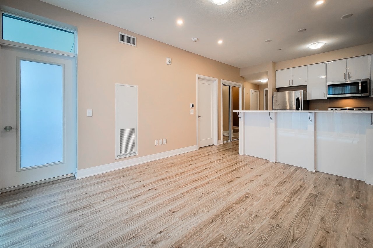 16 Concord Pl Unit: 447