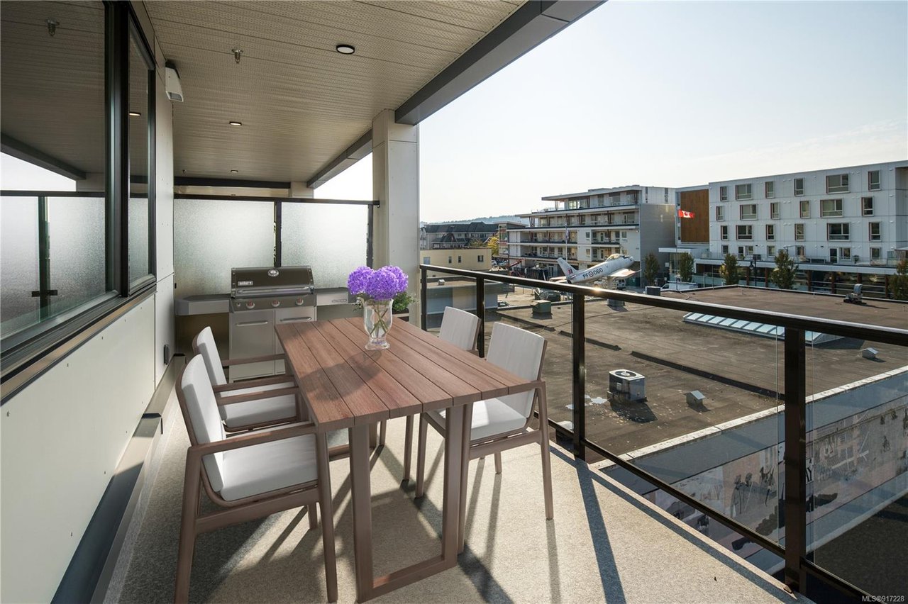 312-2461 Sidney Ave, Sidney
