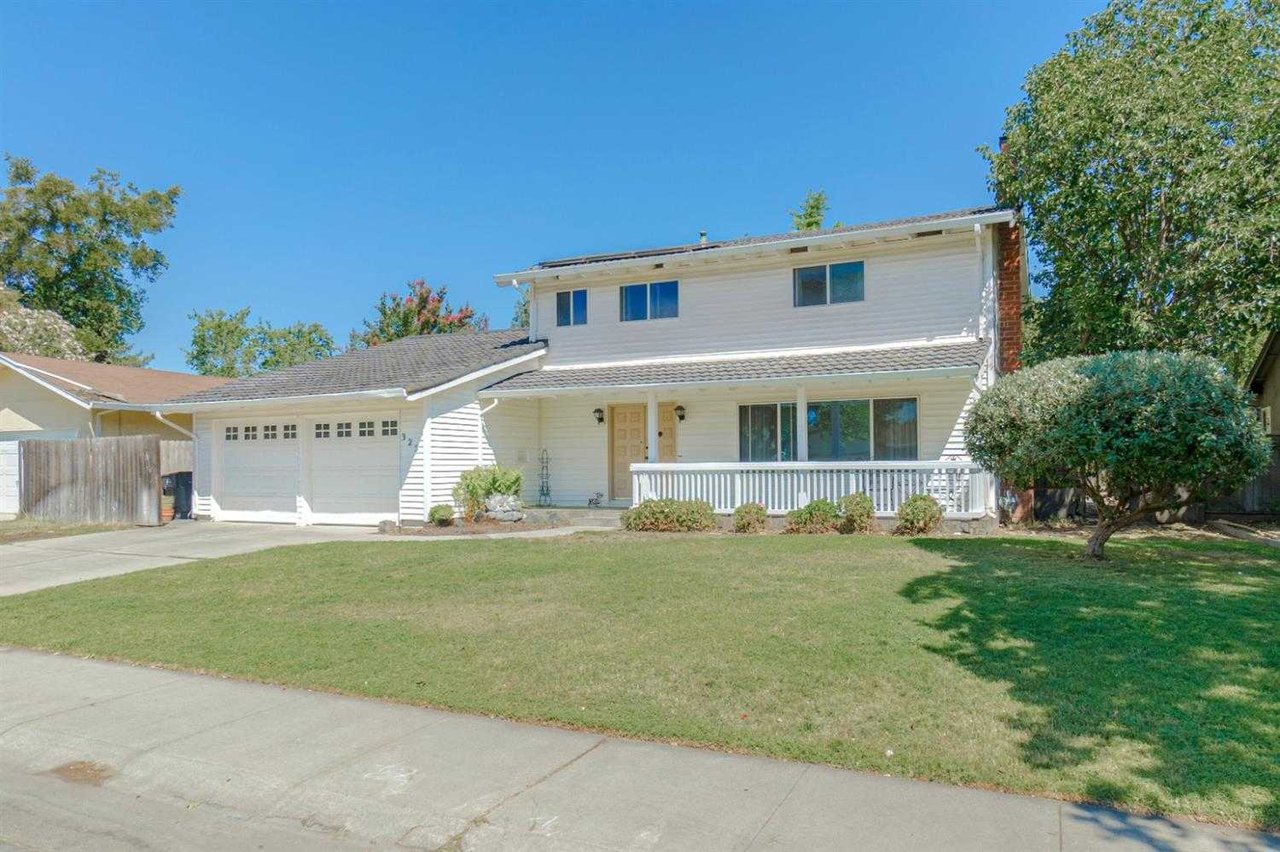 325 Del Oro Avenue