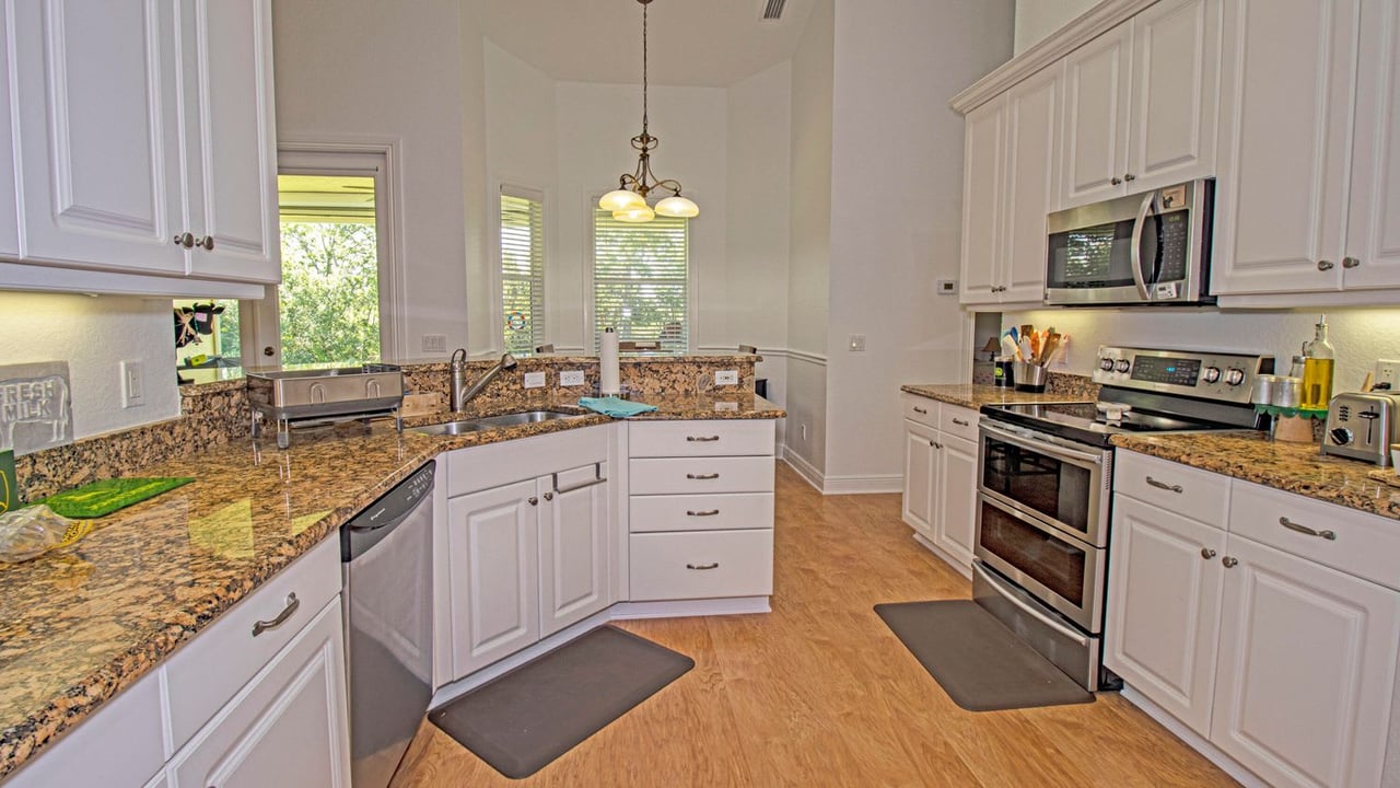 5356 SW Landing Creek Dr