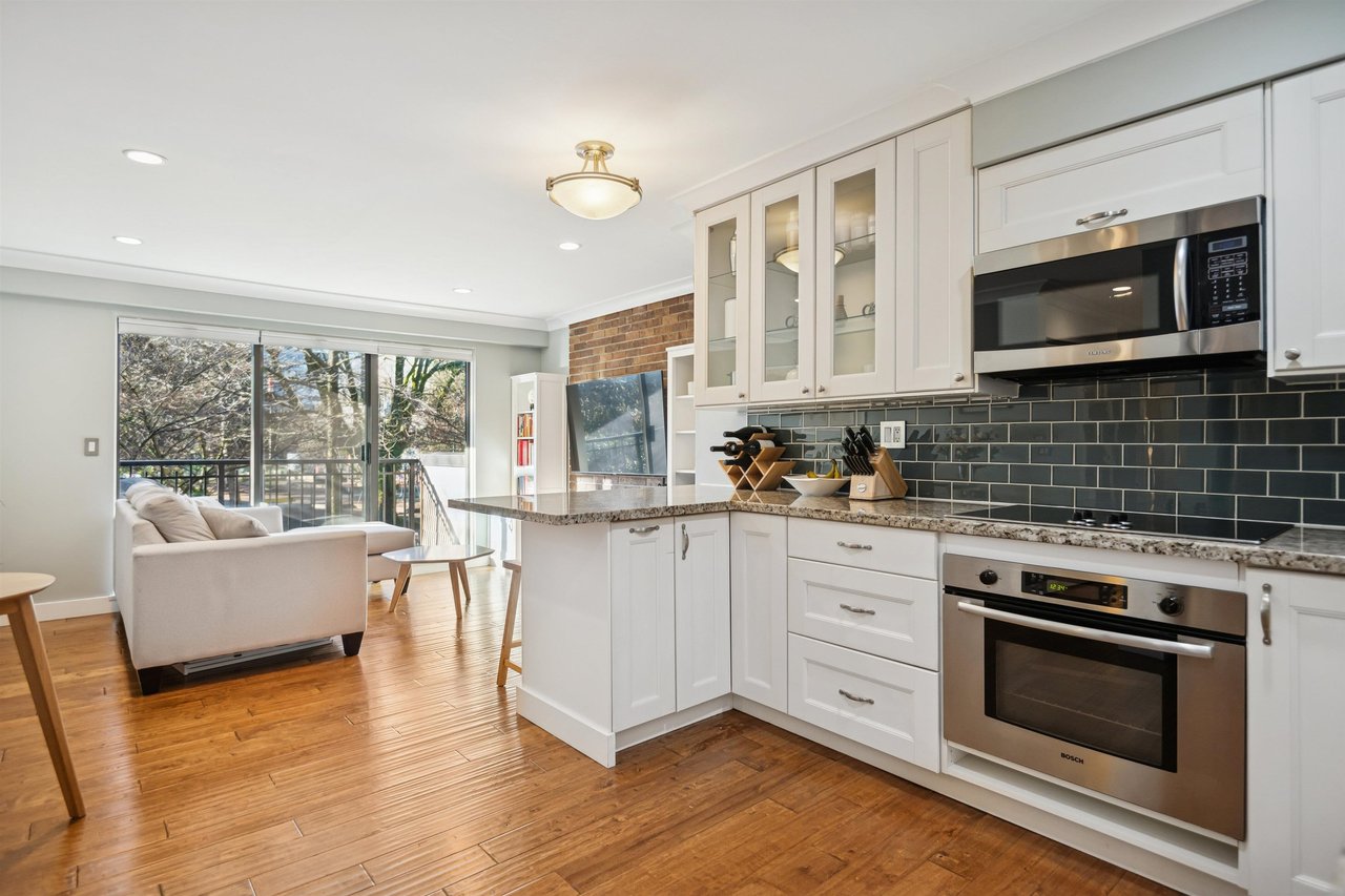 202-1157 Nelson St