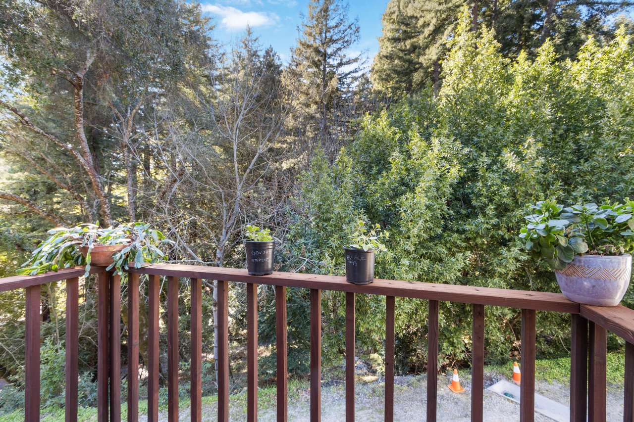 17711 Bear Creek RD