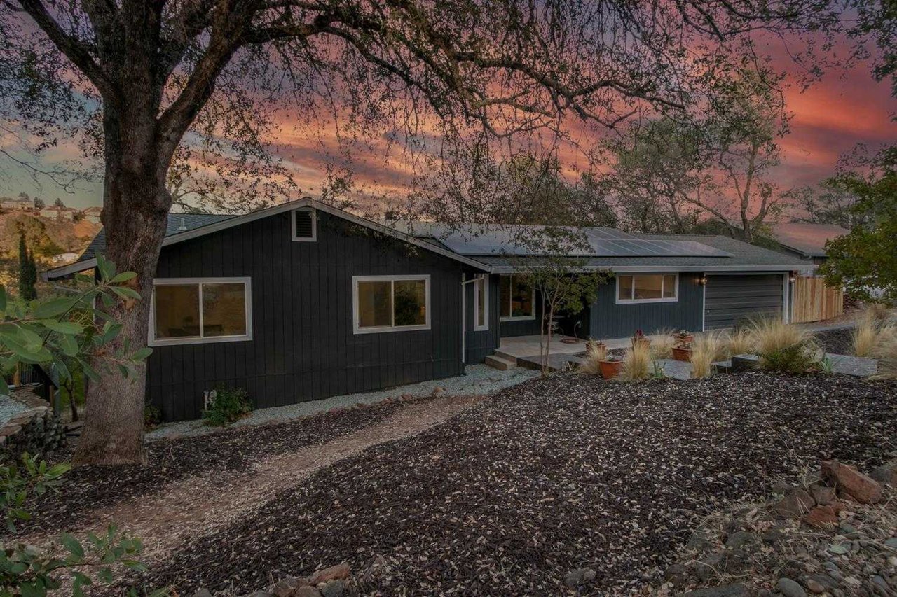 3162 Oakwood Road