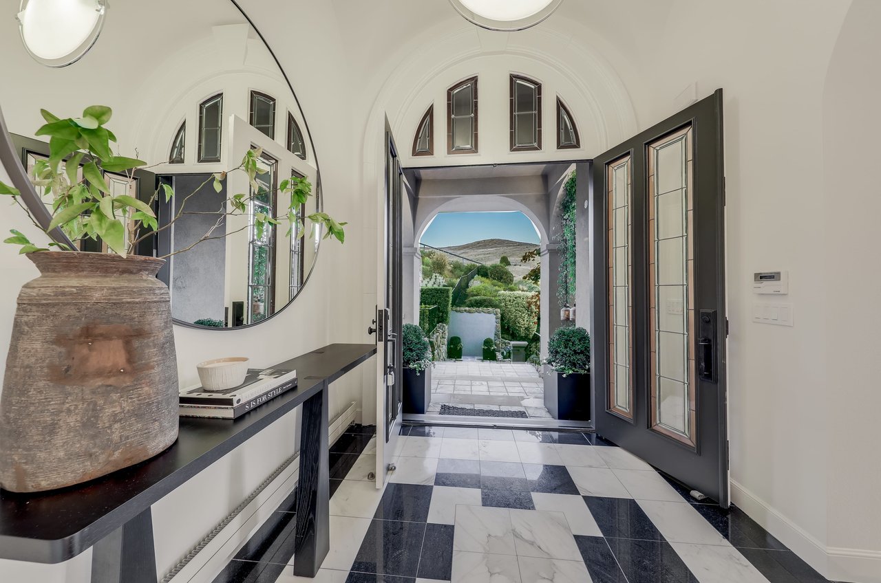 Tiburon Retreat at 7 Mariposa Court