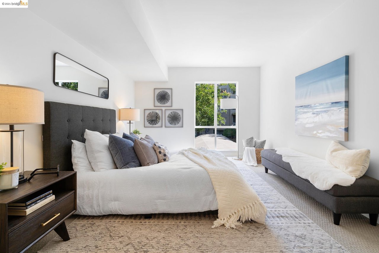 5340 Broadway Ter #204