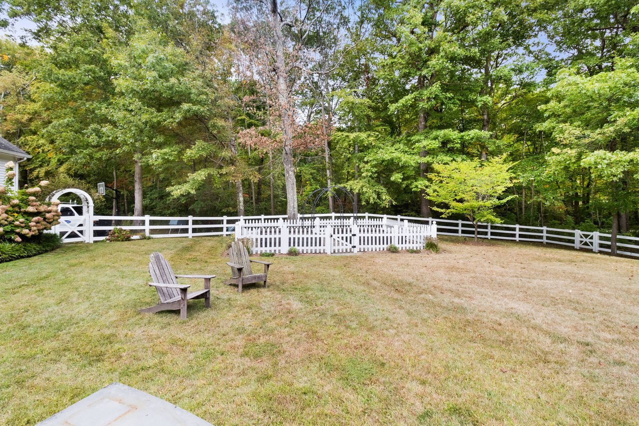 11 Beaver Pond Lane