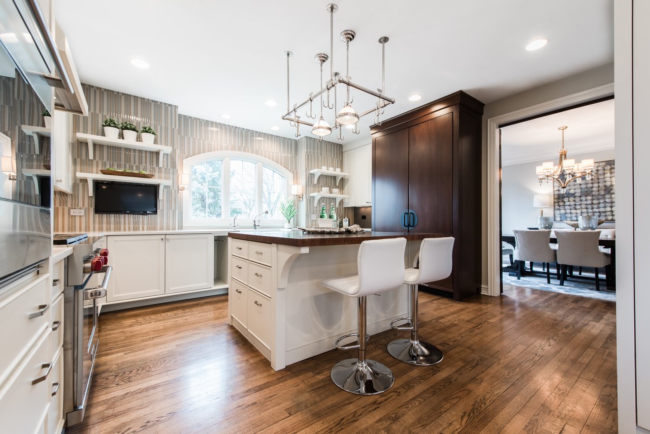 Experience Luxury Living In This Stunning Home