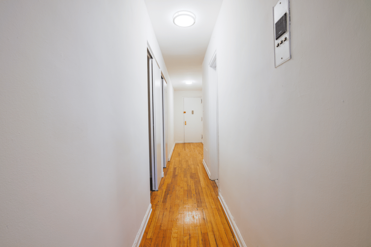 311 East 25th Street, Apt 4D