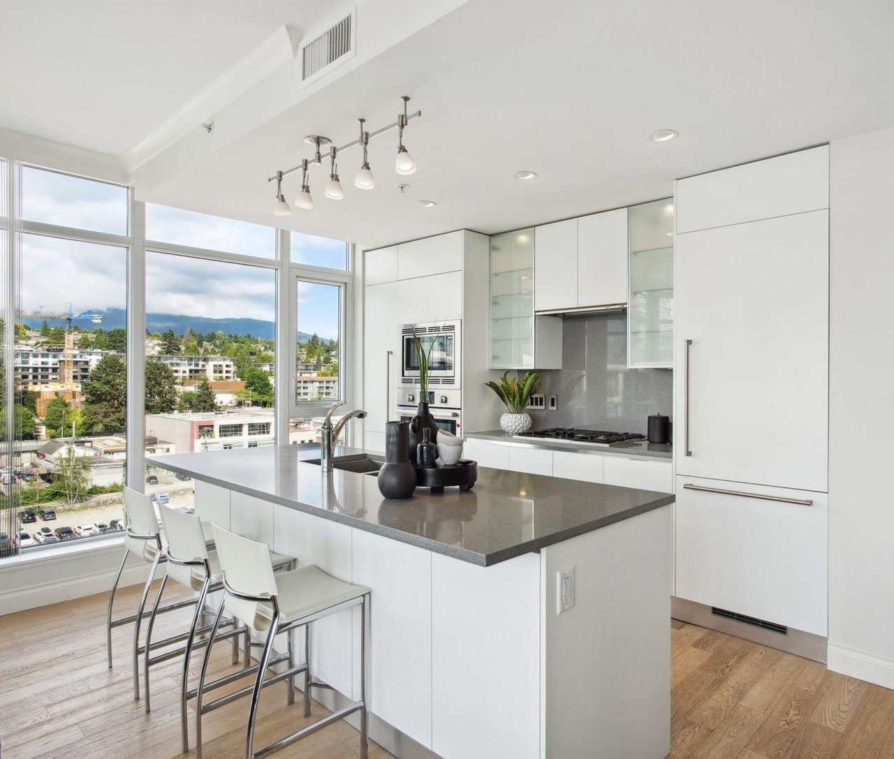 1109-199 Victory Ship Way, North Vancouver