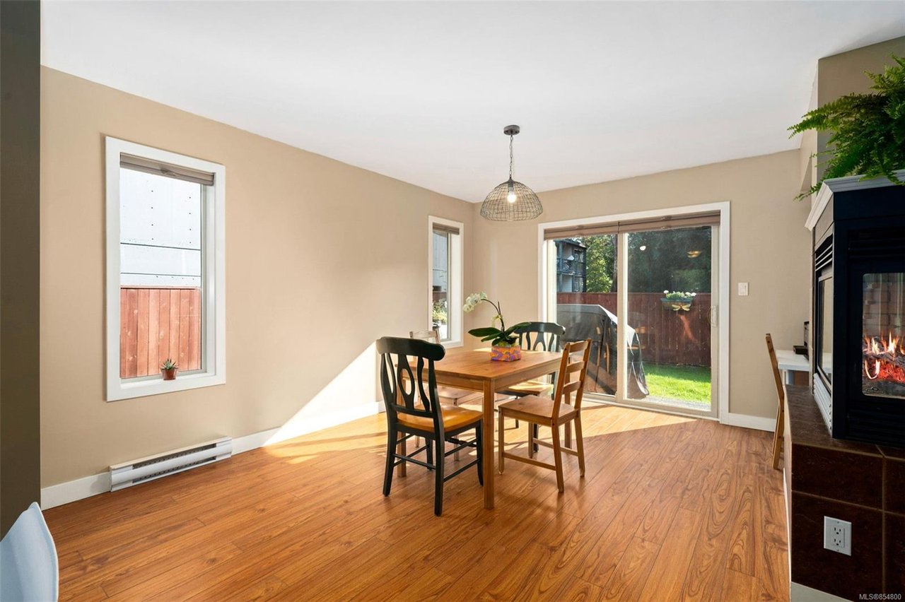 3207 Ernhill Pl
