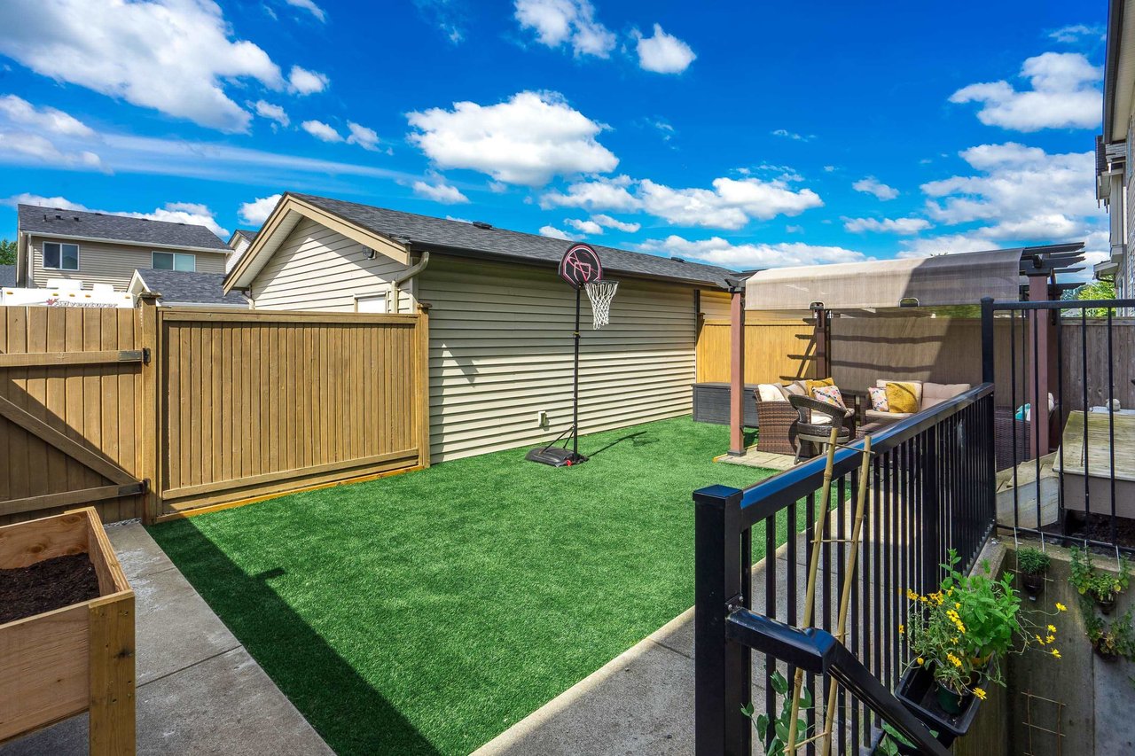 27075 35a Ave