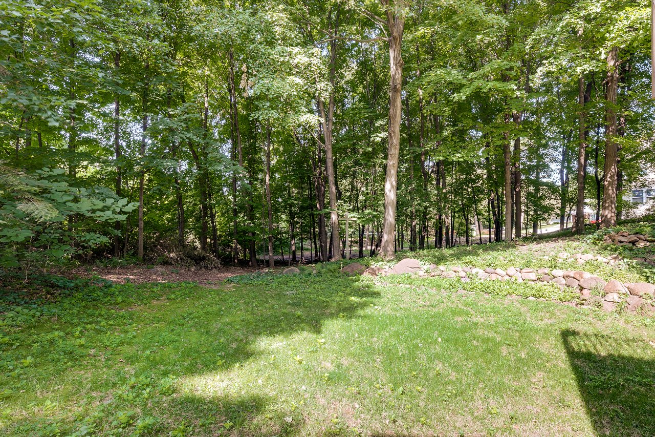 3390 Maplewood Rd | Deephaven