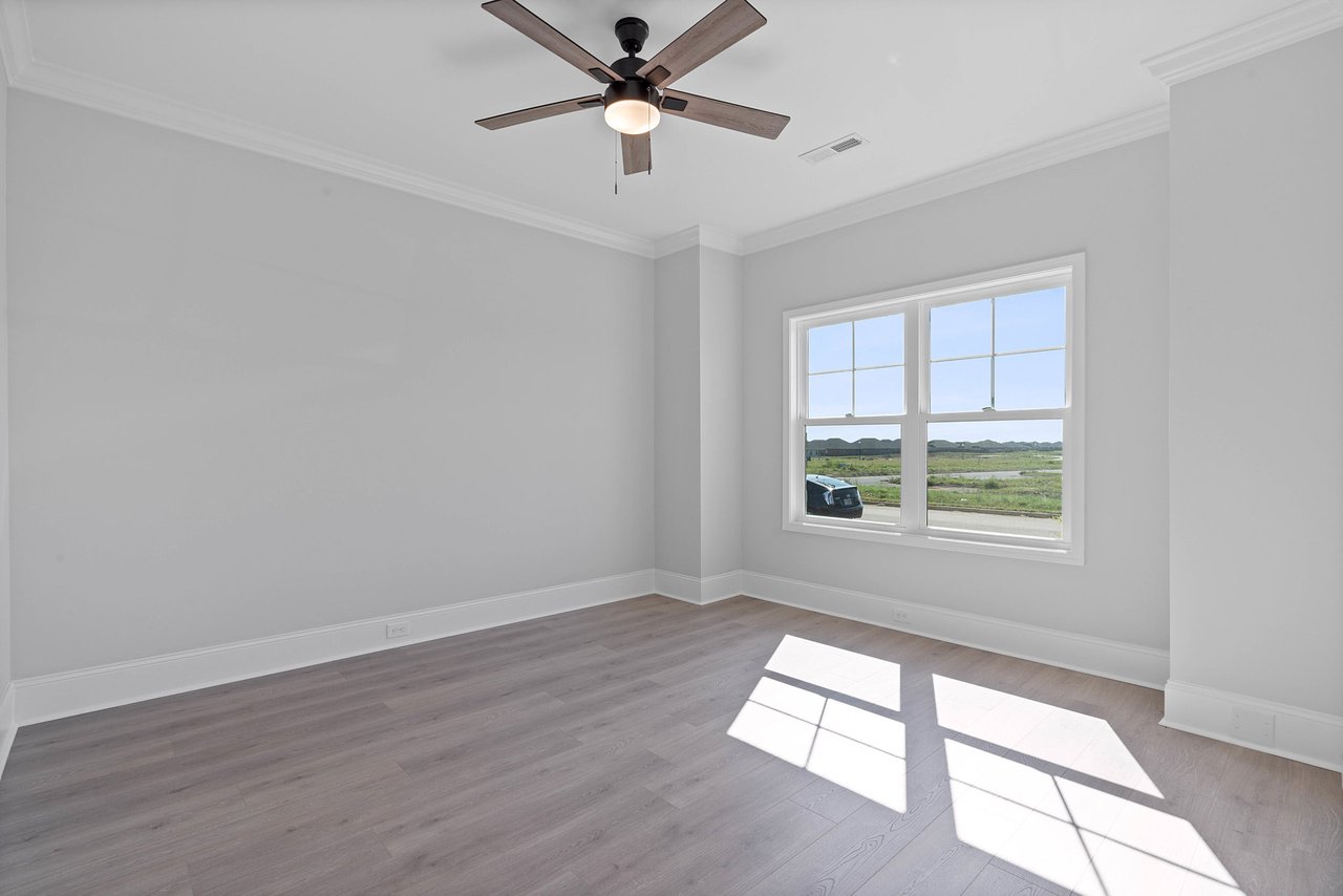 BEAUTIFUL TOWNHOME