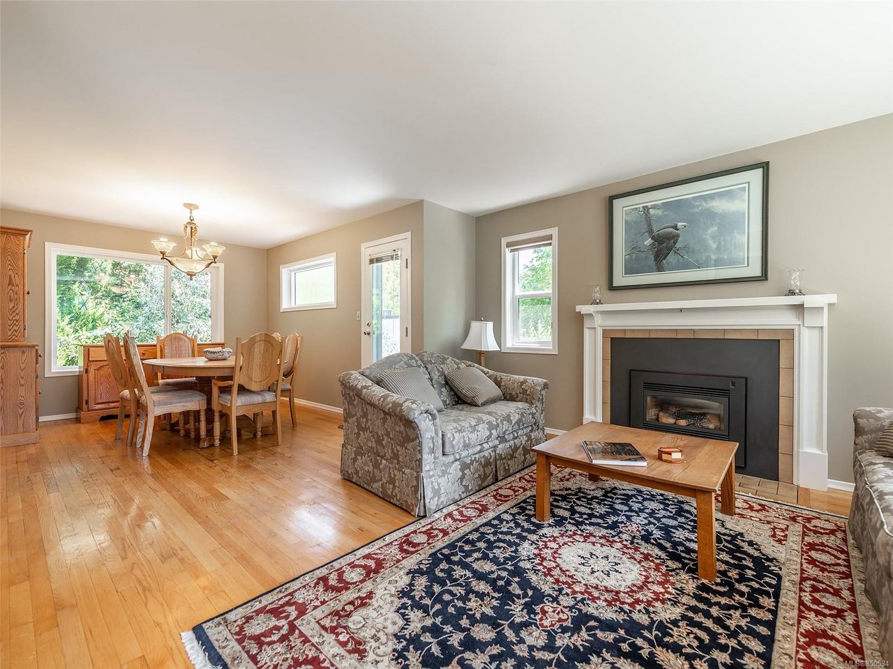 1238 Garry Oak Pl
