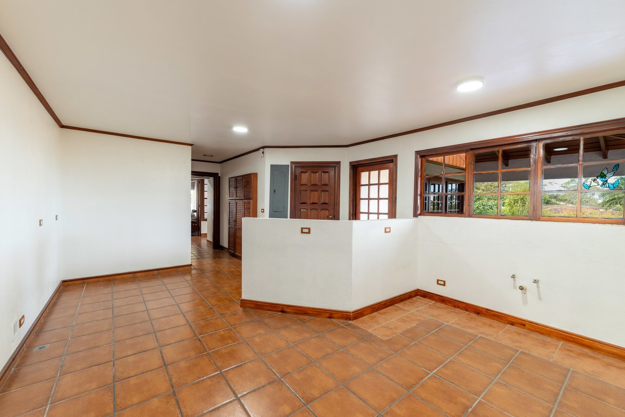 Private Gated Guest House Estate, Escazu, San Jose