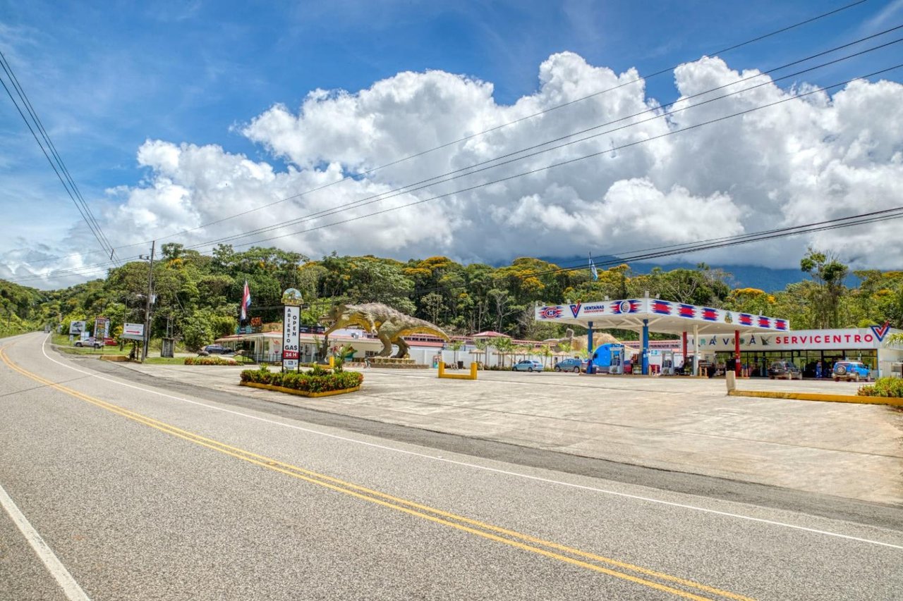 Ventanas Gas Station